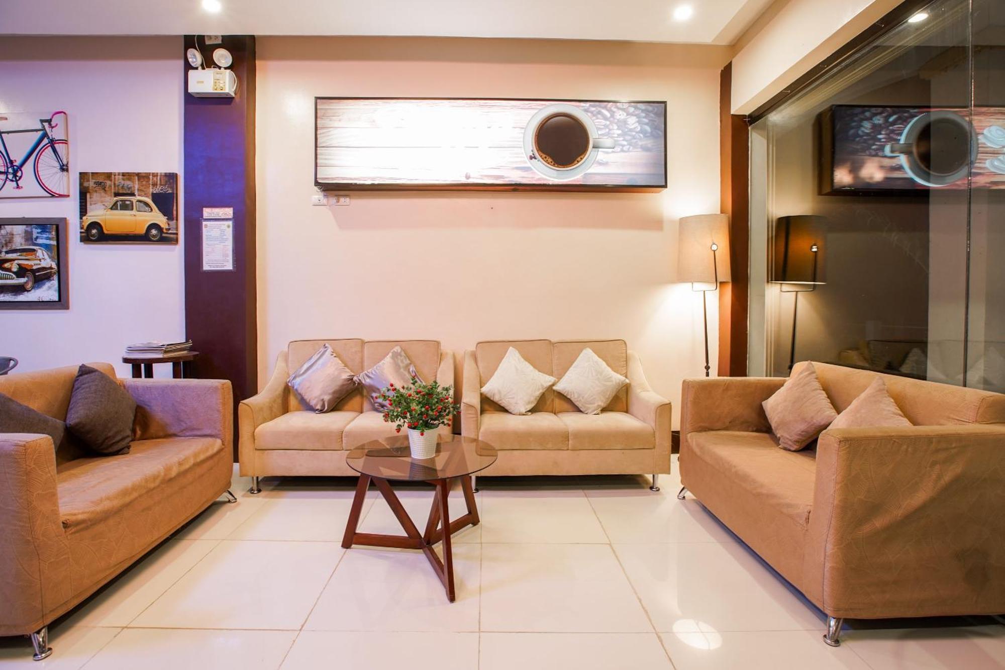 Oyo 236 Hotel Edmundo Pototan Bagian luar foto