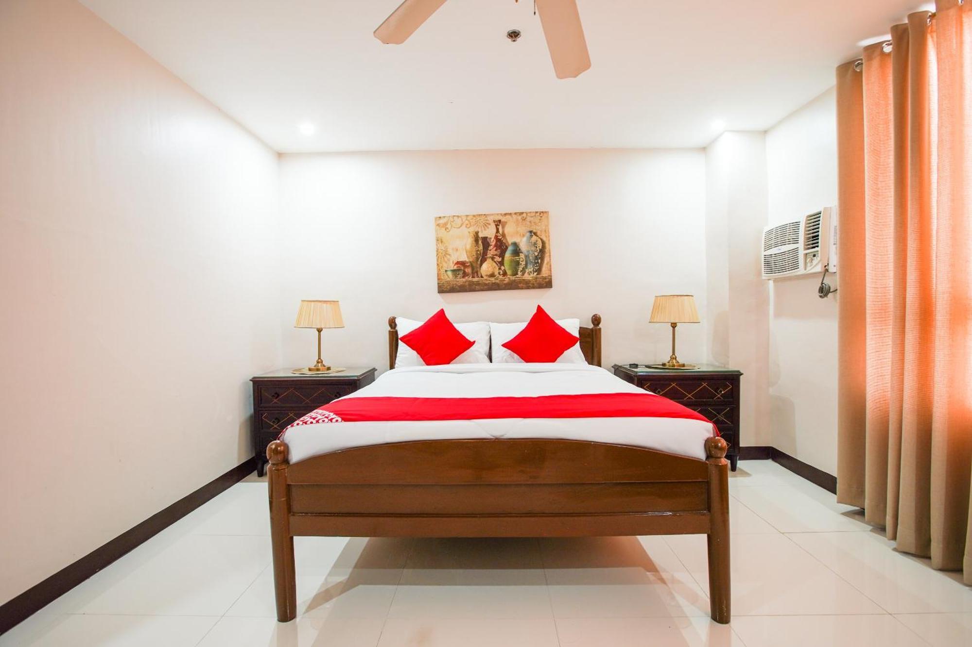 Oyo 236 Hotel Edmundo Pototan Bagian luar foto